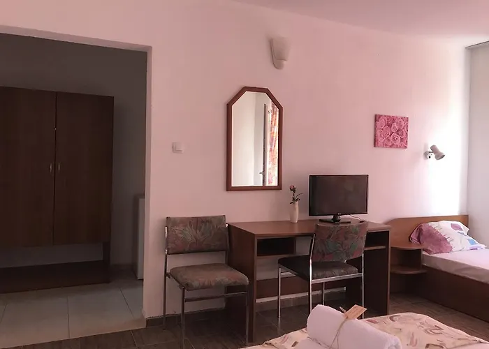 Πανσιόν Rose Πριμόρσκο